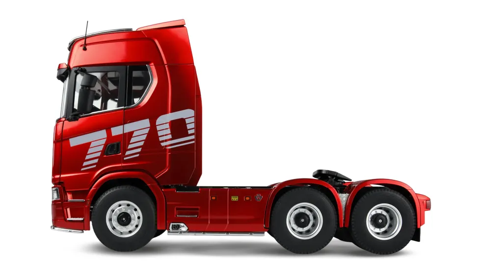 Amewi Scania 770 S Zugmaschine 6x6 1:14 RTR rot