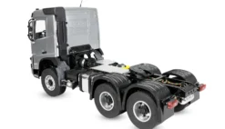 Amewi Volvo FMX E013 Zugmaschine 6x4 1:14 RTR silber