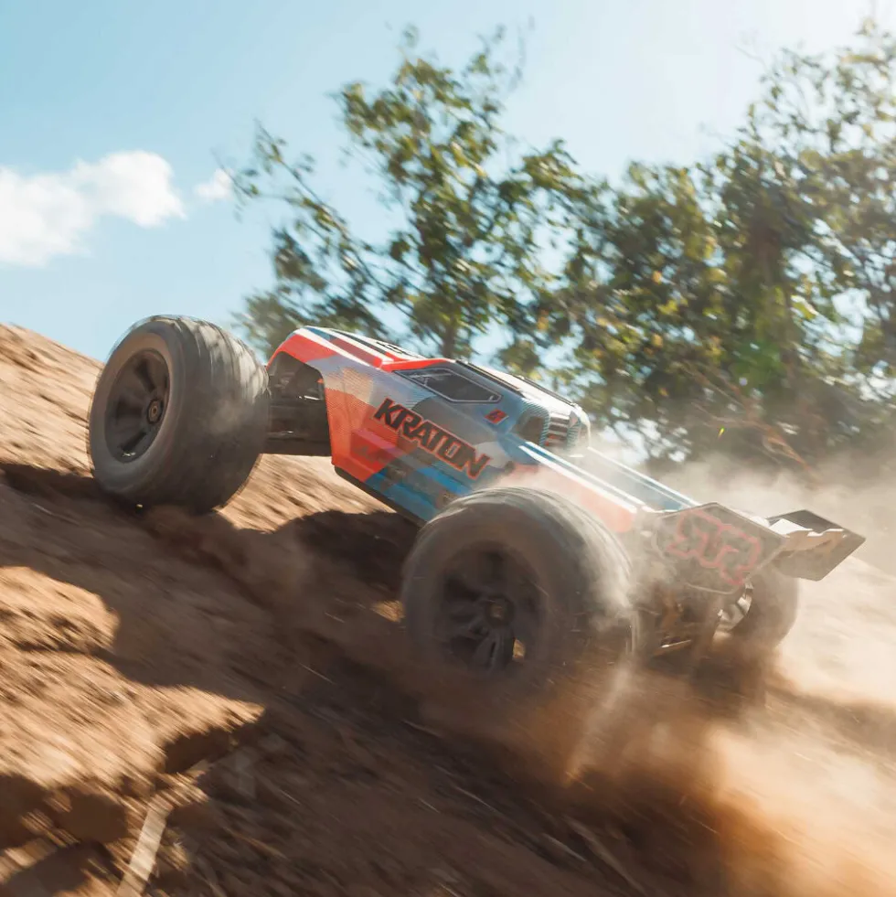 Arrma Kraton 6S 4x4 Brushless Speed Truck RTR 1:8 Blau/Orange