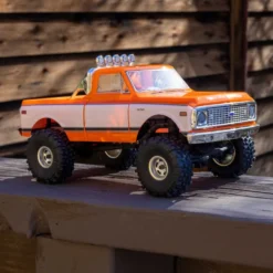 Axial Chevrolet C10 1967 SCX24 1:24 4WD-RTR Orange