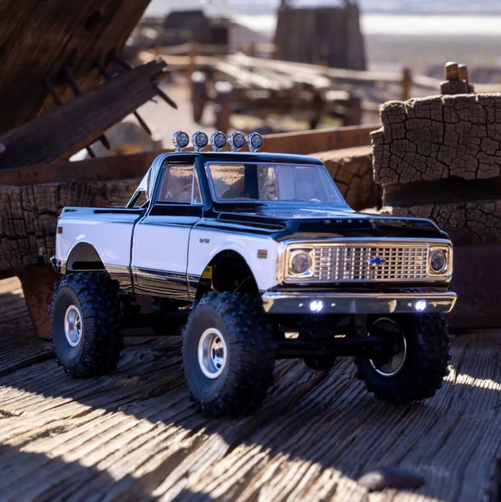 Axial Chevrolet C10 1967 SCX24 1:24 4WD-RTR Schwarz