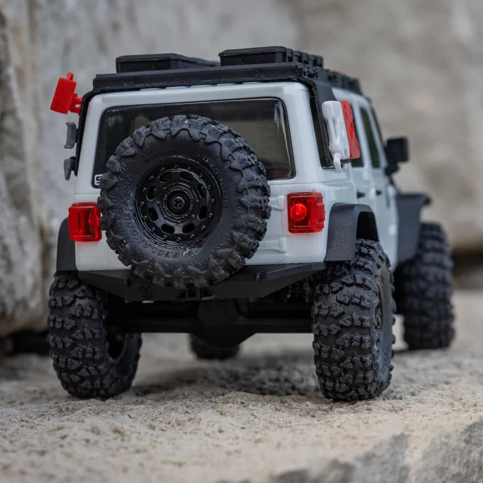 Axial SCX30 Jeep Wrangler JLU 4X4 RTR Brushed Rock Crawler 1:30 RTR Weiss