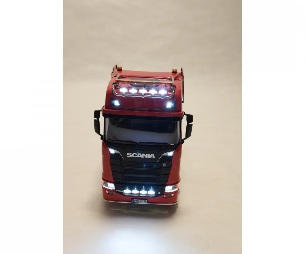 Carson 500907696 Positionsleuchten-Set 1:14 25 LEDs für Scania 770S 8x4/4