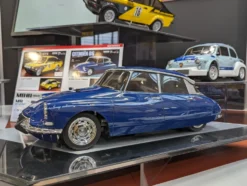 Tamiya 58734 Citroen DS (MB-01) Bausatz 1:10
