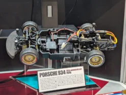 Tamiya 47524 Porsche 934 turbo Vaillant-Kremer 50th Anniv. Bausatz