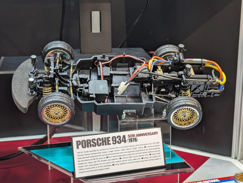 Tamiya 47524 Porsche 934 turbo Vaillant-Kremer 50th Anniv. Bausatz